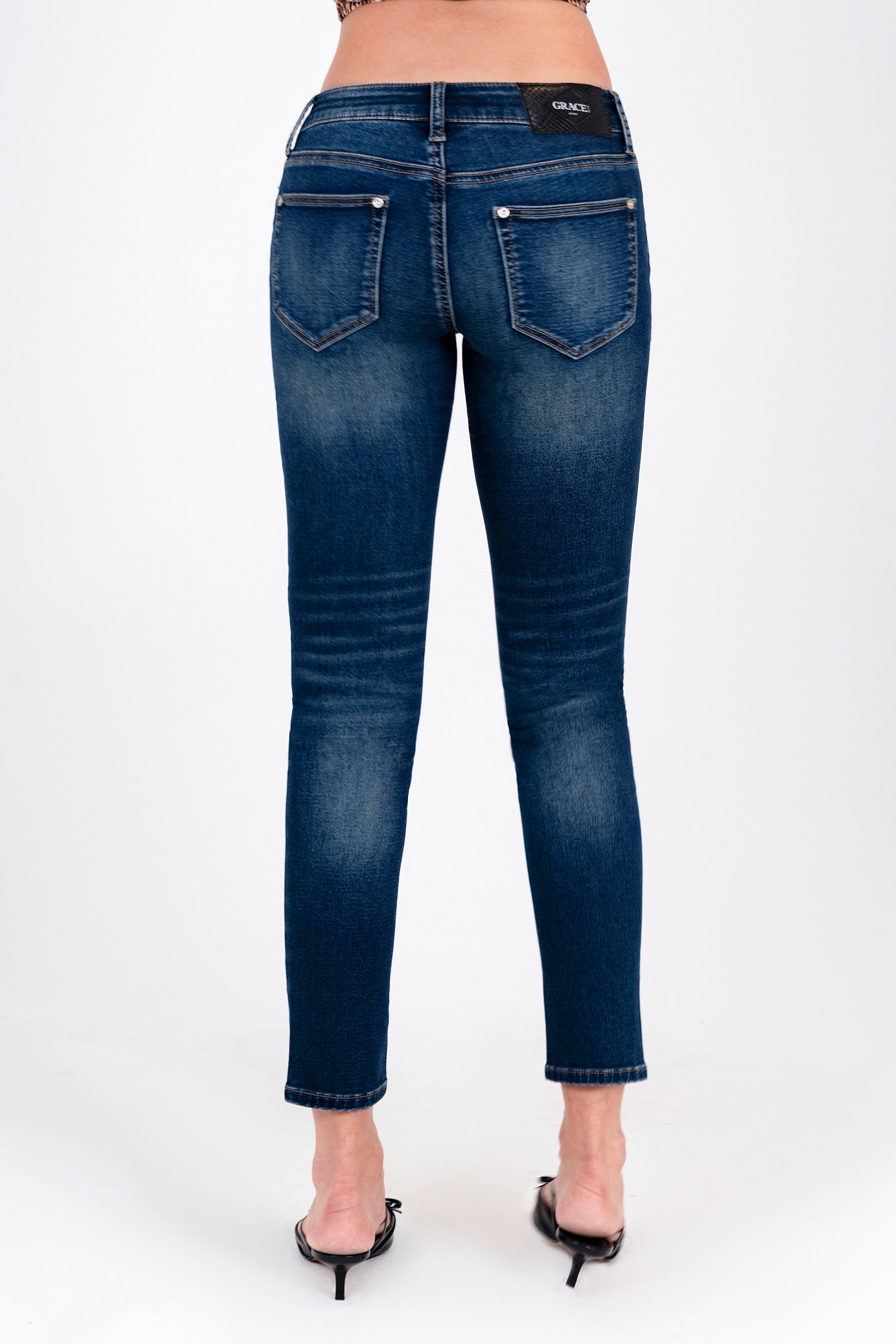 Basic Soft Denim Mid Rise Skinny Jeans Grace in LA