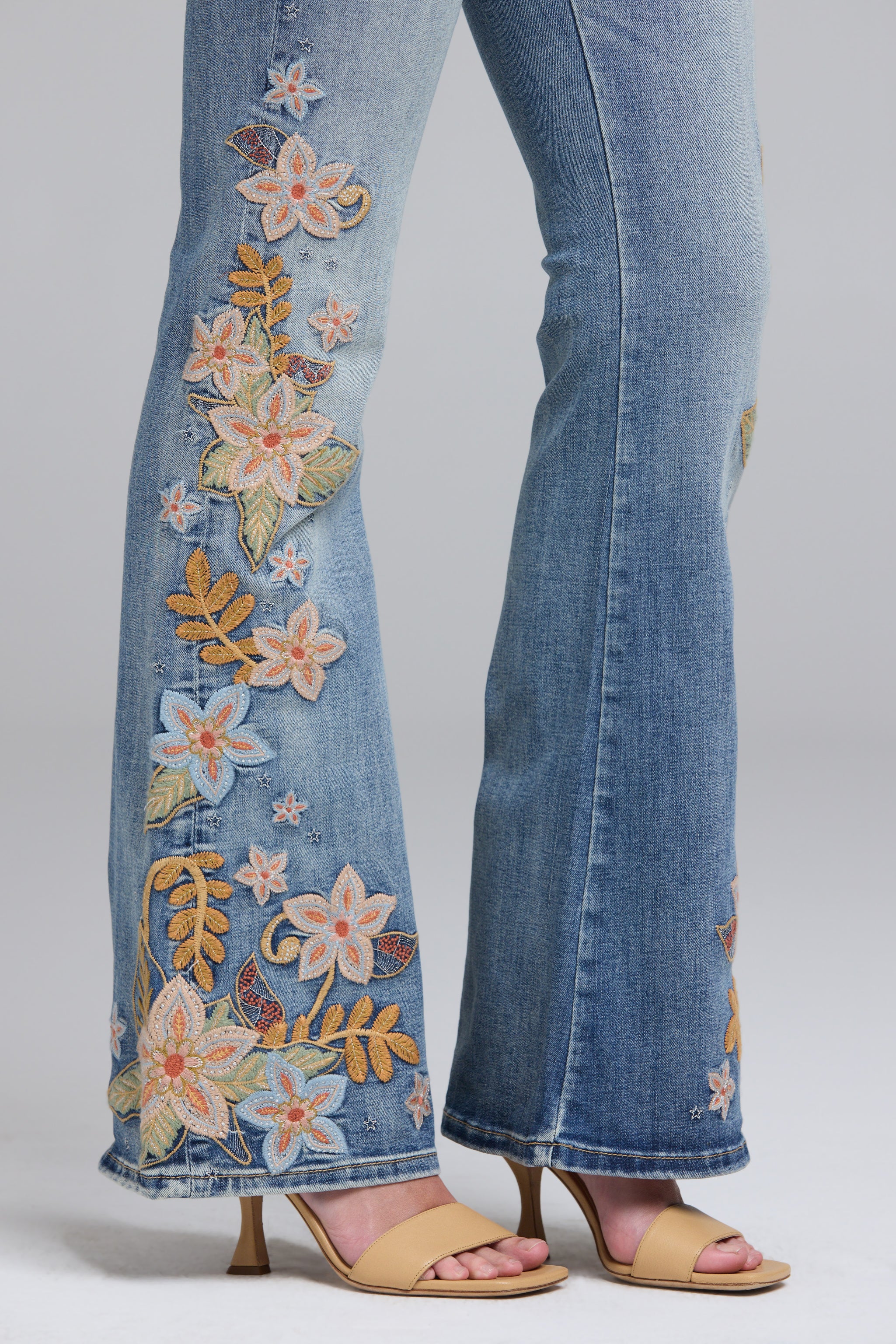 Floral Colorful Embroidered Flare Jeans Grace in LA - Denim