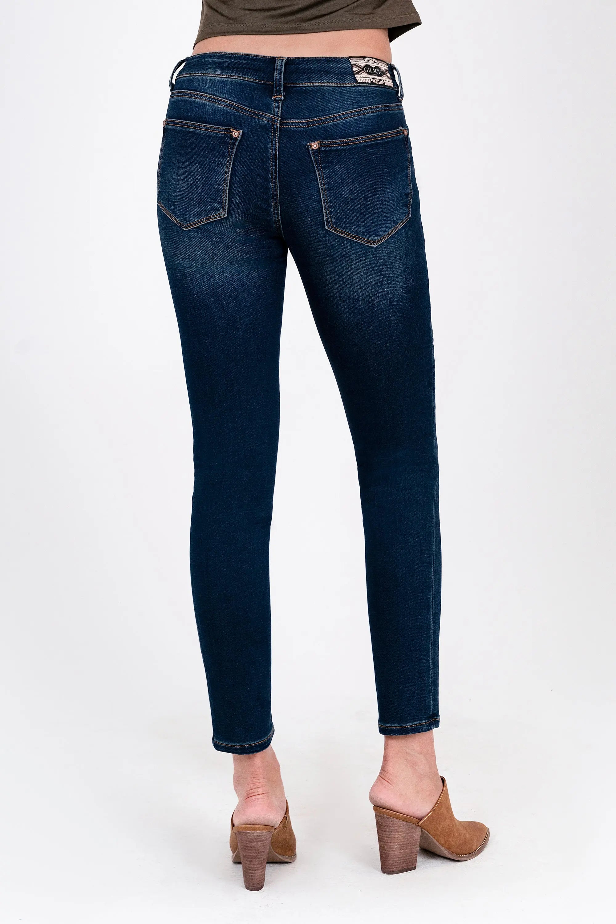 Basic 5 Pockets Soft Denim Mid Rise Skinny Jeans Grace in LA