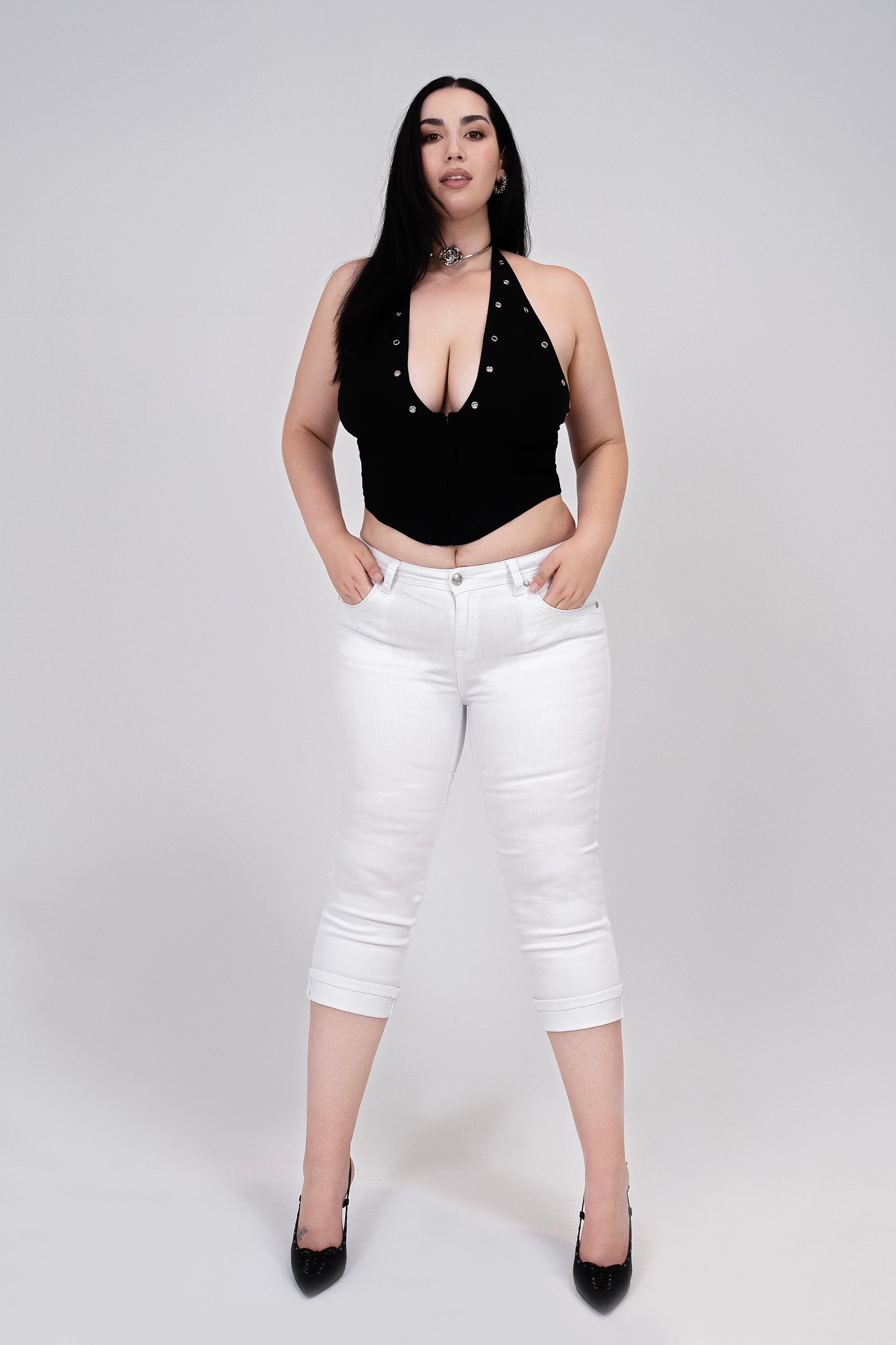 Floral Embellished Plus Size White Capri Pants