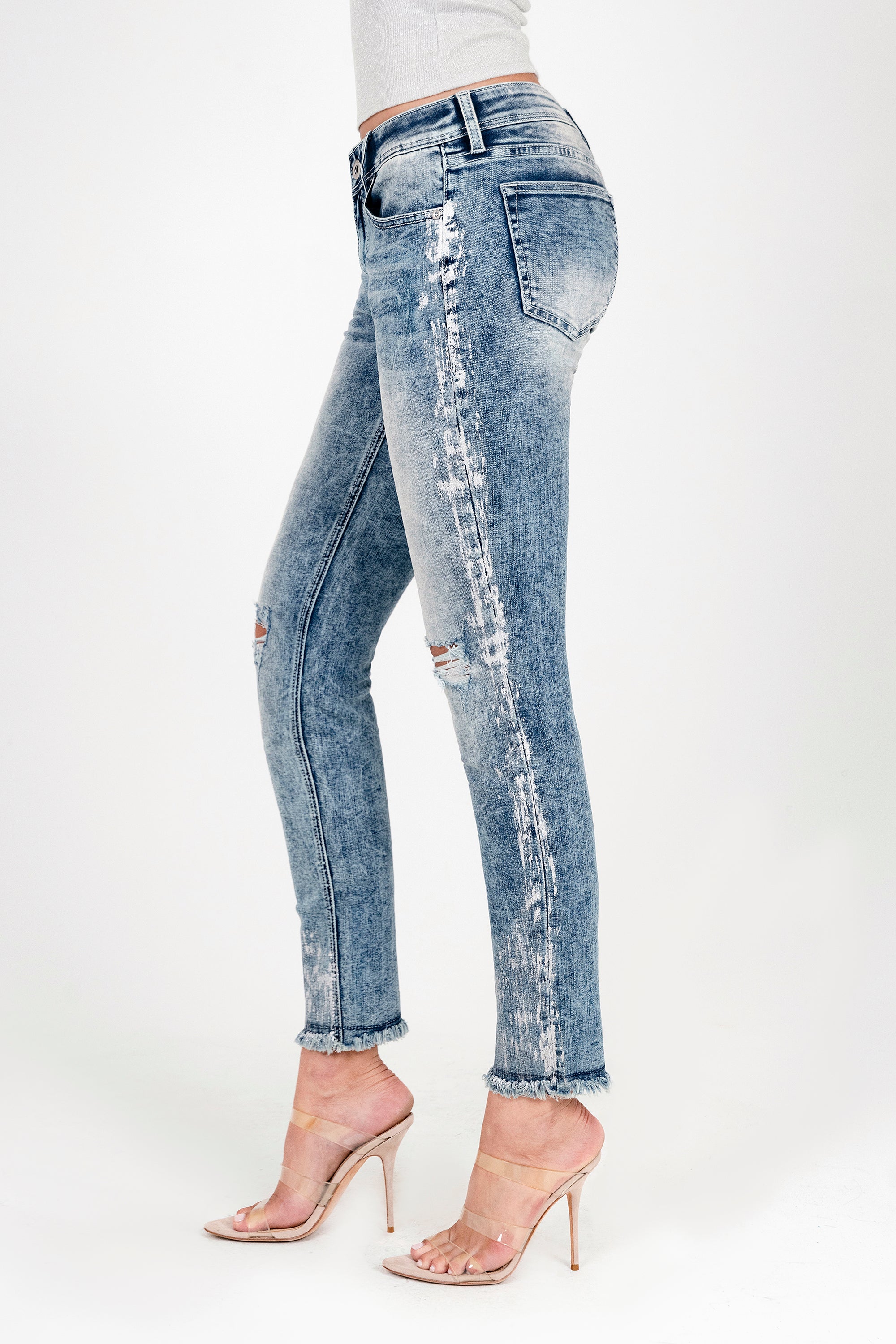 Silver Panting Distressed Light Blue Mid Rise Skinny Jeans