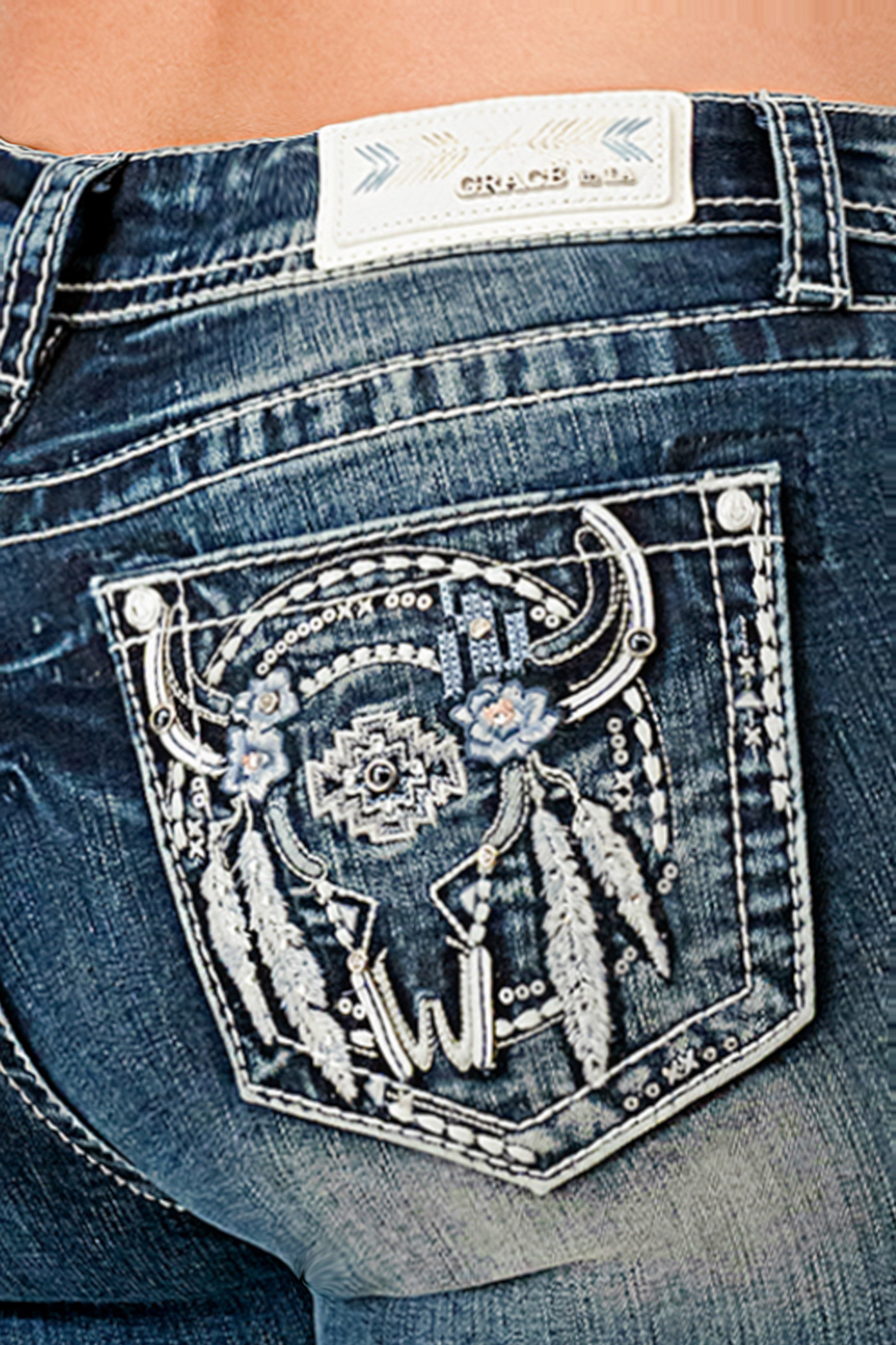 Cattle Dreamcatcher Mid Rise Embellished Bootcut Jeans Grace in LA - Denim