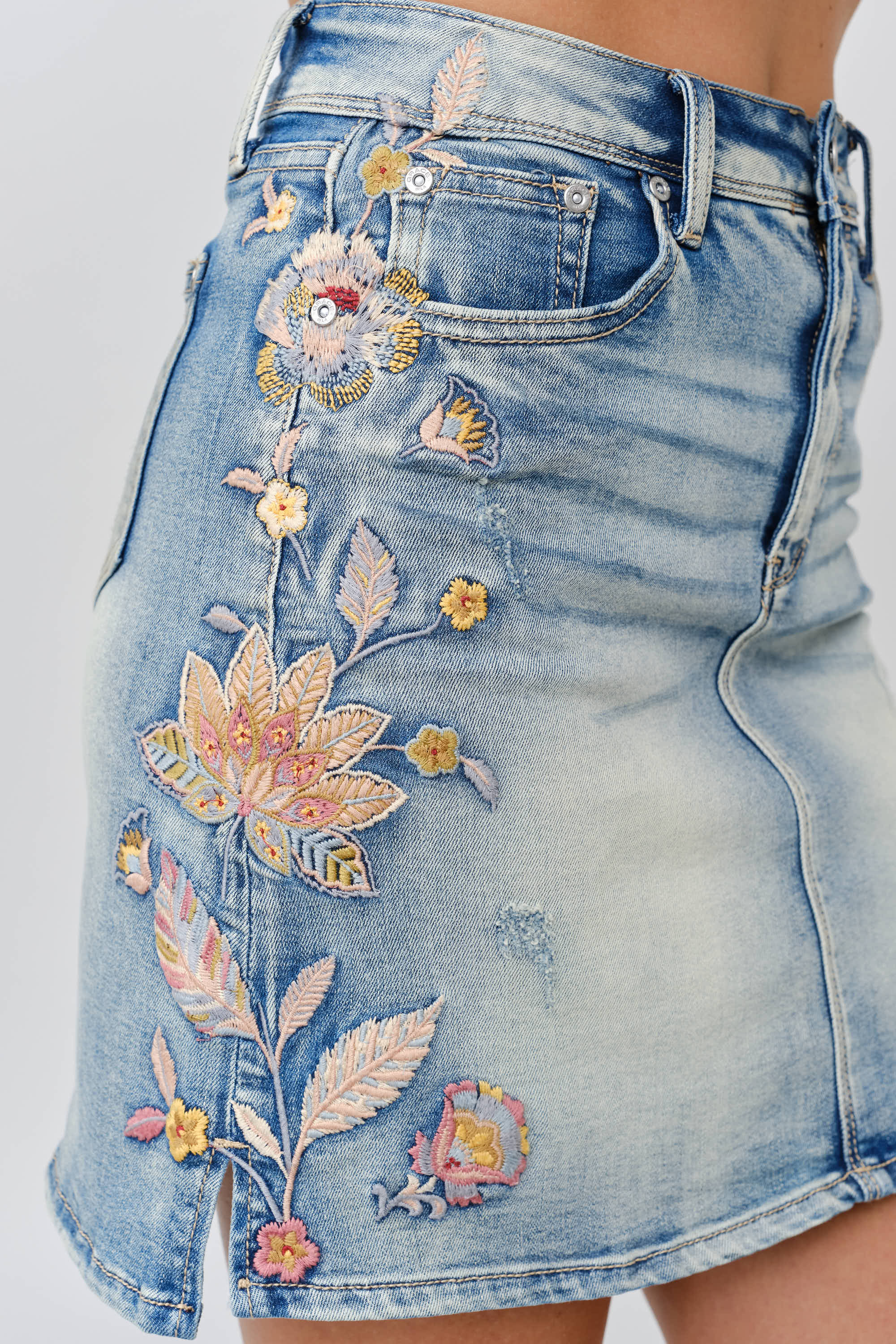 Spring Bloom Embroidered Denim Skirt | Grace in LA – Grace in LA