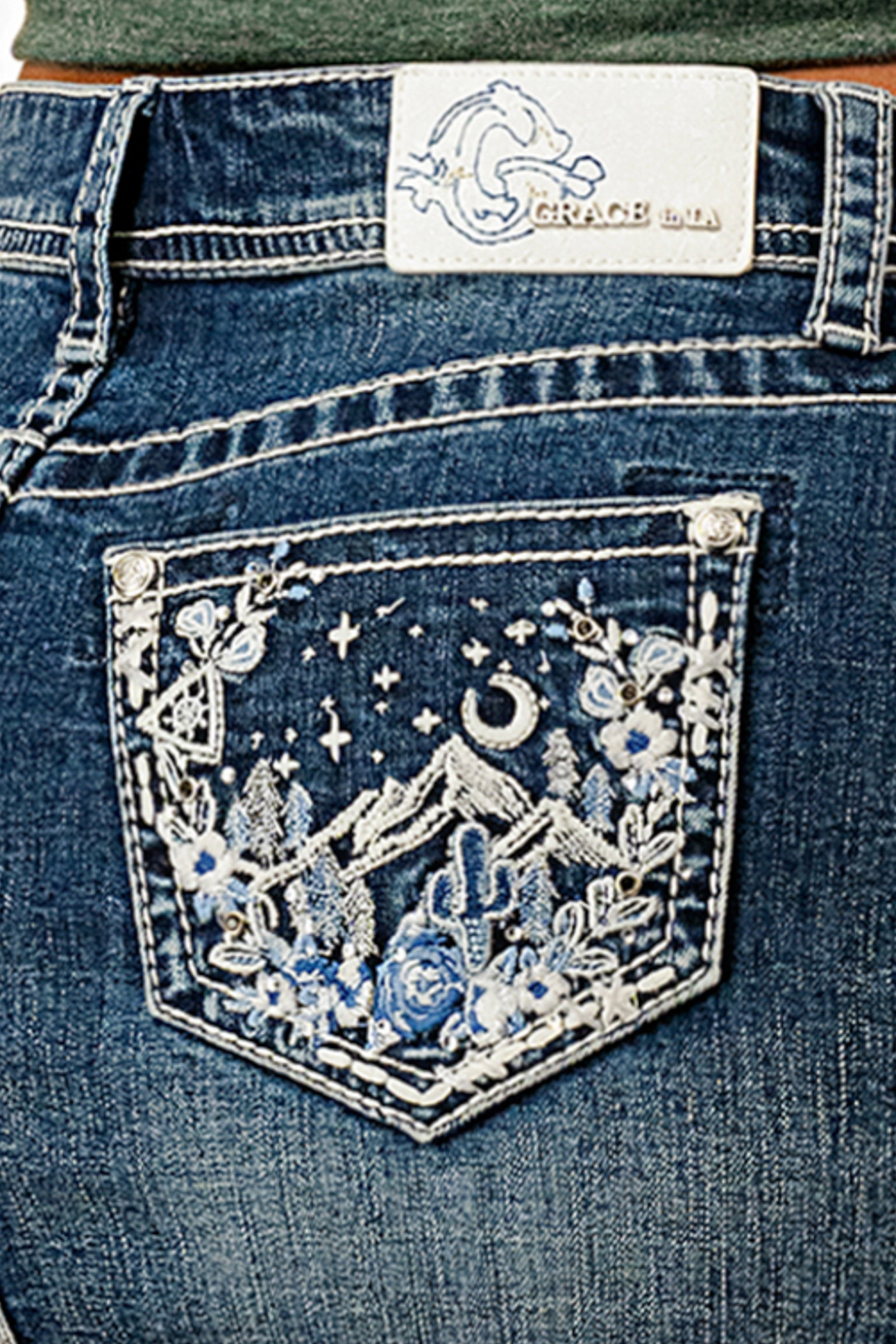 Mountain View Embroidered Denim Skirt Grace in LA - Denim