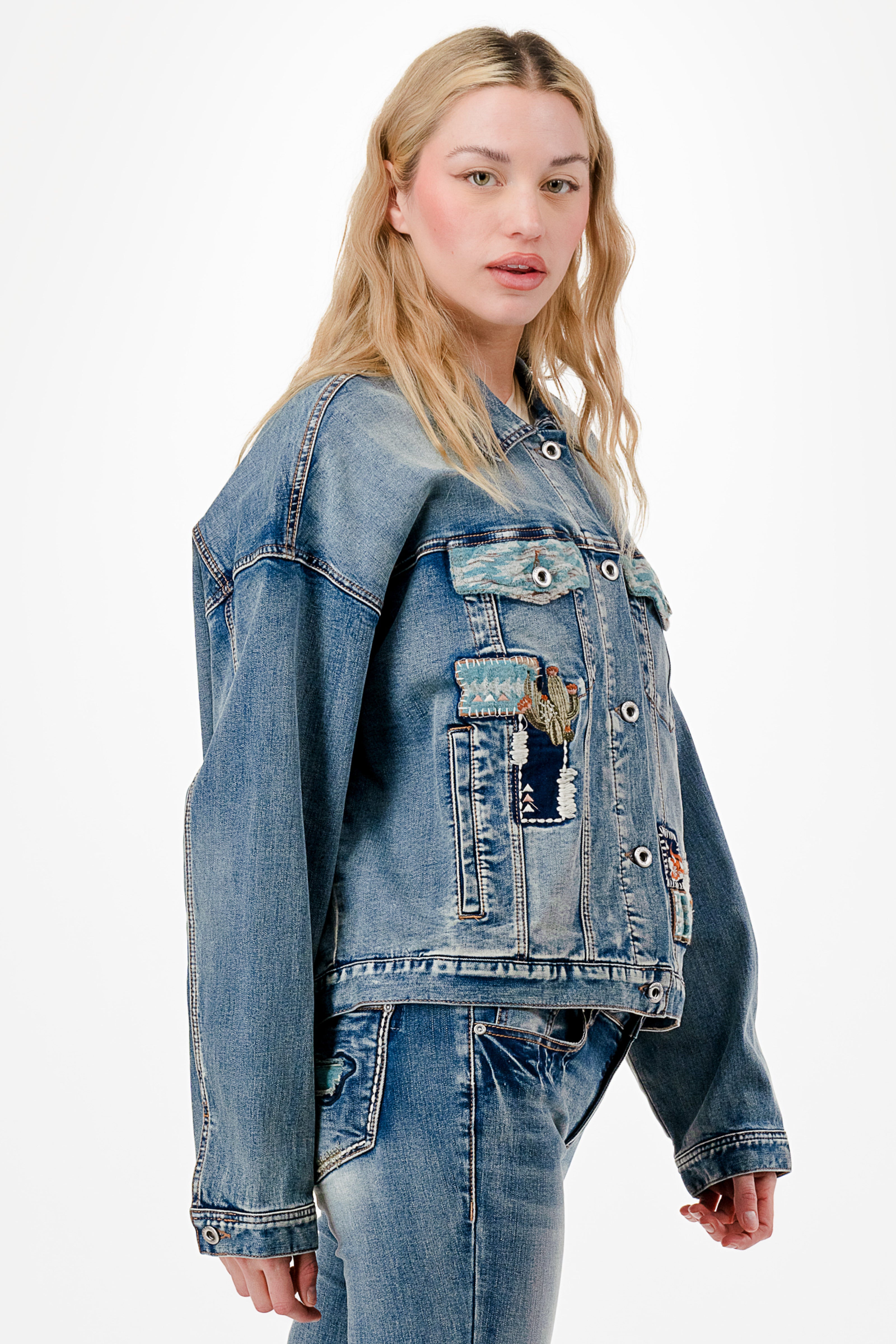 Western Embroidery Women's Denim Jacket